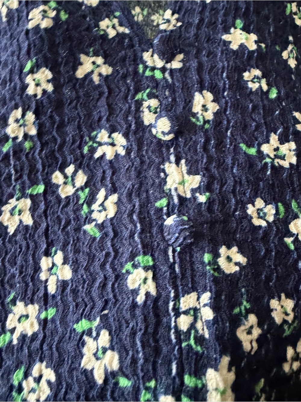 LOFT Navy Floral Split-Neck Short Sleeve Blouse - Picture 4 of 8